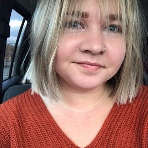 Meet your Posher, Jena